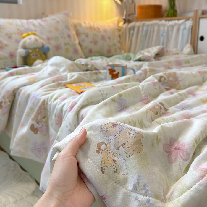 91家纺网 家纺一手货源 找家纺 老帅的工厂店 2026新款A类全棉双层纱大豆纤维夏被 春晓