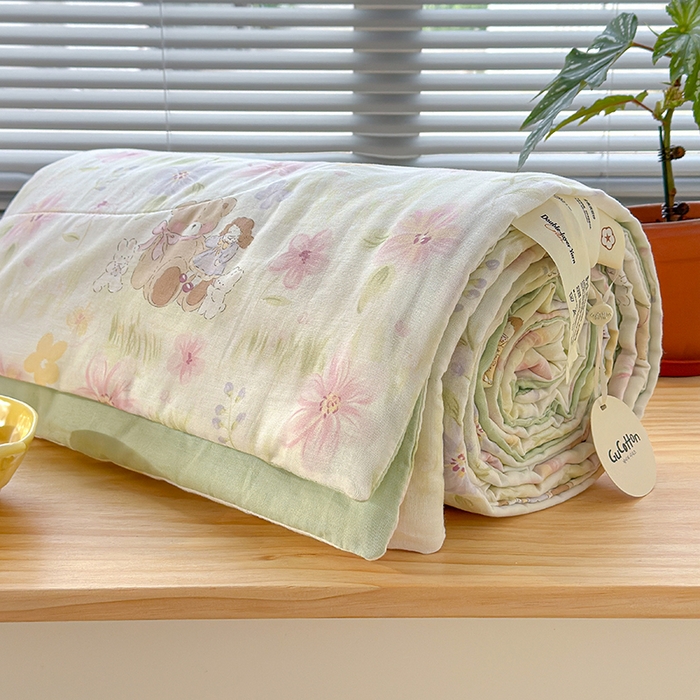 91家纺网 家纺一手货源 找家纺 老帅的工厂店 2026新款A类全棉双层纱大豆纤维夏被 春晓