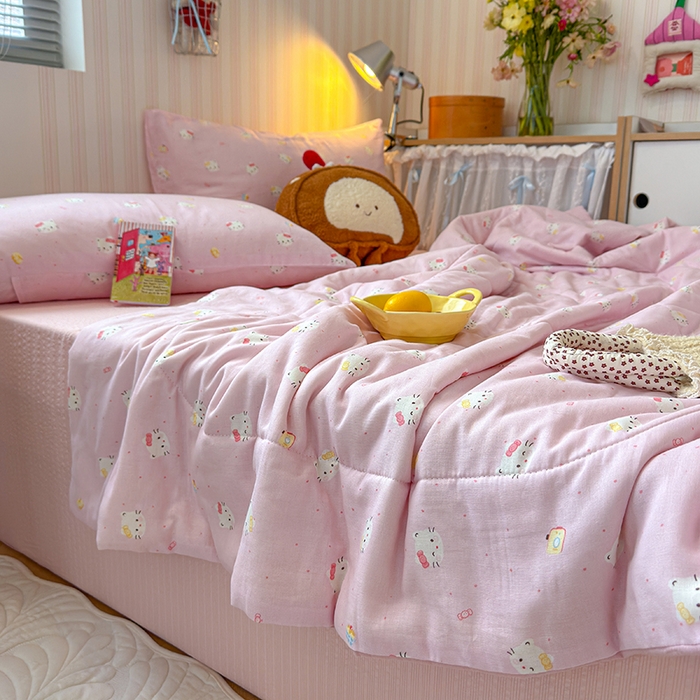 91家纺网 家纺一手货源 找家纺 老帅的工厂店 2026新款A类全棉双层纱大豆纤维夏被 粉喵