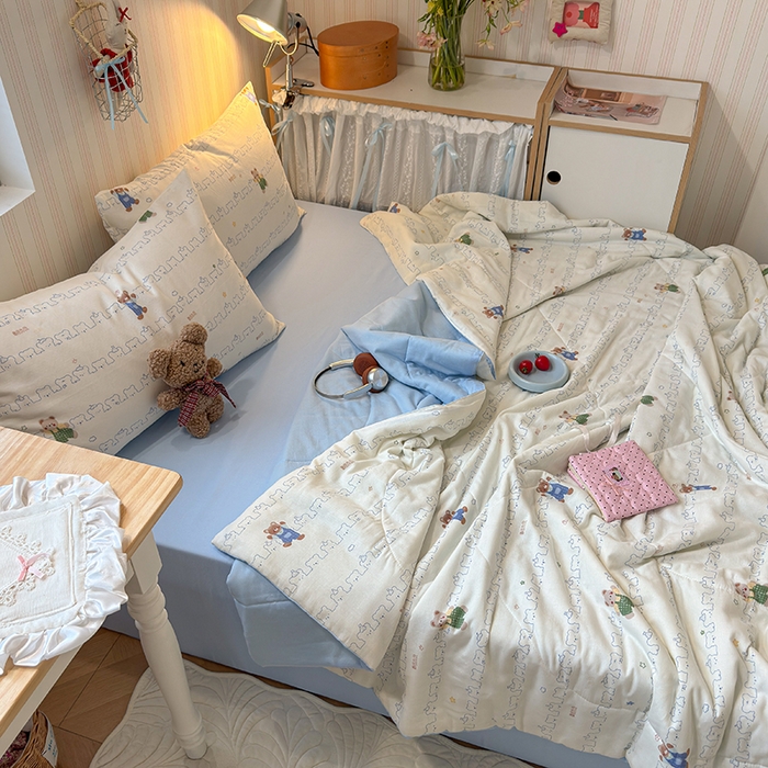 91家纺网 家纺一手货源 找家纺 老帅的工厂店 2026新款A类全棉双层纱大豆纤维夏被 奶熊