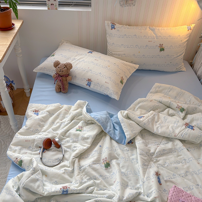 91家纺网 家纺一手货源 找家纺 老帅的工厂店 2026新款A类全棉双层纱大豆纤维夏被 奶熊