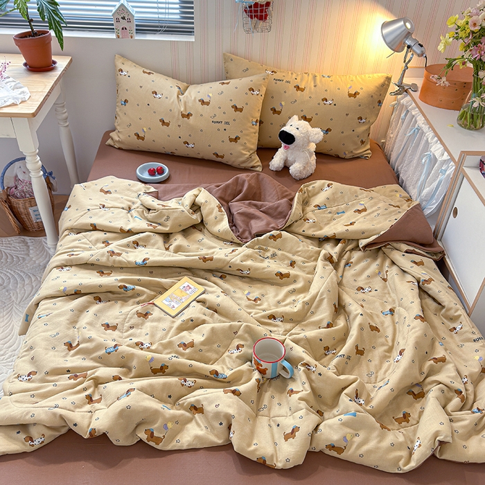 91家纺网 家纺一手货源 找家纺 老帅的工厂店 2026新款A类全棉双层纱大豆纤维夏被 俏皮狗