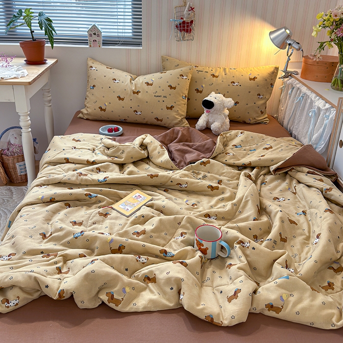 91家纺网 家纺一手货源 找家纺 老帅的工厂店 2026新款A类全棉双层纱大豆纤维夏被 俏皮狗