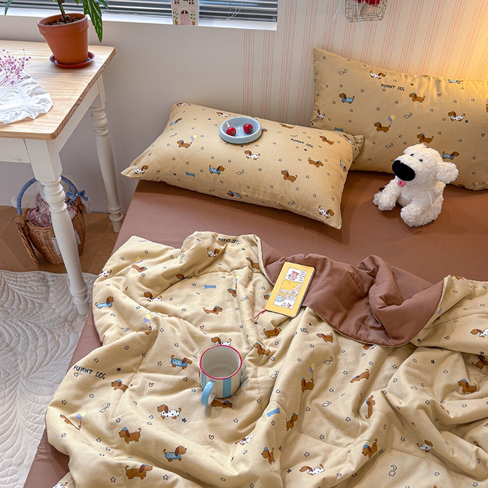 91家纺网 家纺一手货源 找家纺 老帅的工厂店 2026新款A类全棉双层纱大豆纤维夏被 俏皮狗