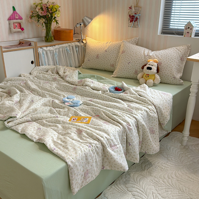 91家纺网 家纺一手货源 找家纺 老帅的工厂店 2026新款A类全棉双层纱大豆纤维夏被 沁香