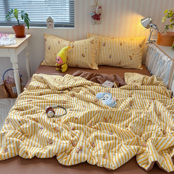 91家纺网 家纺一手货源 找家纺 老帅的工厂店 2026新款A类全棉双层纱大豆纤维夏被 星崽