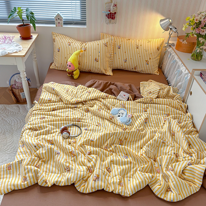 91家纺网 家纺一手货源 找家纺 老帅的工厂店 2026新款A类全棉双层纱大豆纤维夏被 星崽