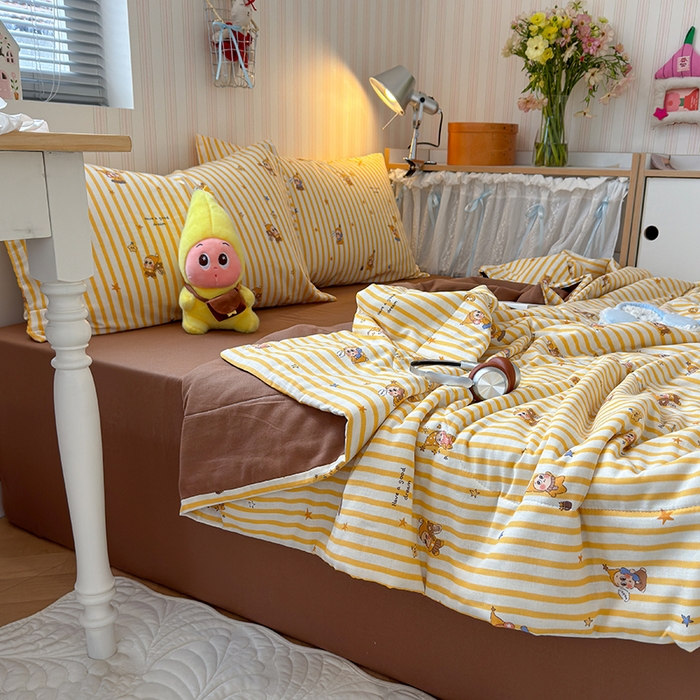 91家纺网 家纺一手货源 找家纺 老帅的工厂店 2026新款A类全棉双层纱大豆纤维夏被 星崽