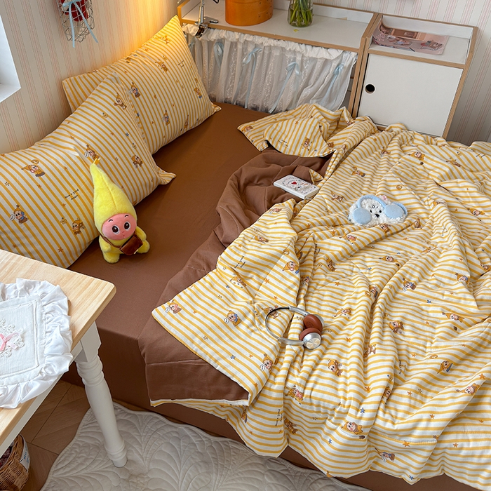 91家纺网 家纺一手货源 找家纺 老帅的工厂店 2026新款A类全棉双层纱大豆纤维夏被 星崽