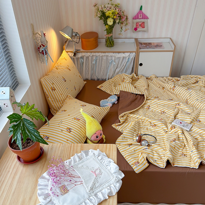 91家纺网 家纺一手货源 找家纺 老帅的工厂店 2026新款A类全棉双层纱大豆纤维夏被 星崽