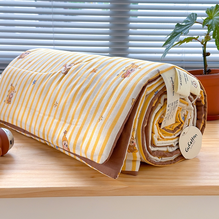 91家纺网 家纺一手货源 找家纺 老帅的工厂店 2026新款A类全棉双层纱大豆纤维夏被 星崽