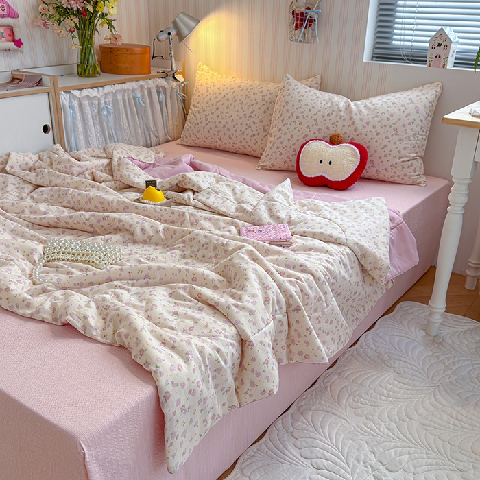 91家纺网 家纺一手货源 找家纺 老帅的工厂店 2026新款A类全棉双层纱大豆纤维夏被 樱花限定