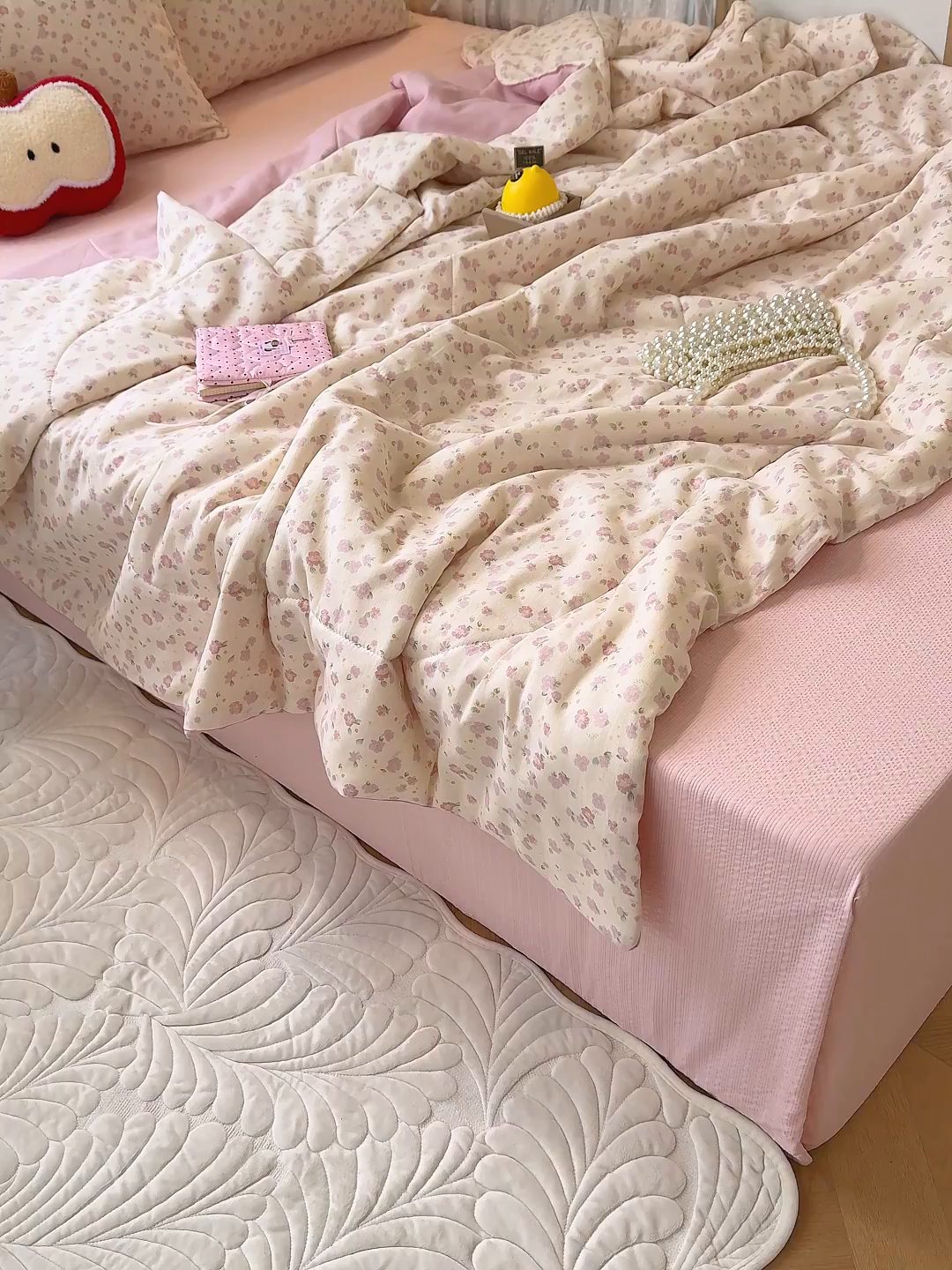 91家纺网 家纺一手货源 找家纺 老帅的工厂店 2026新款A类全棉双层纱大豆纤维夏被 樱花限定