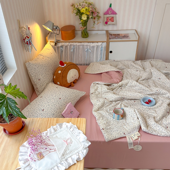 91家纺网 家纺一手货源 找家纺 老帅的工厂店 2026新款A类全棉双层纱大豆纤维夏被 樱枝