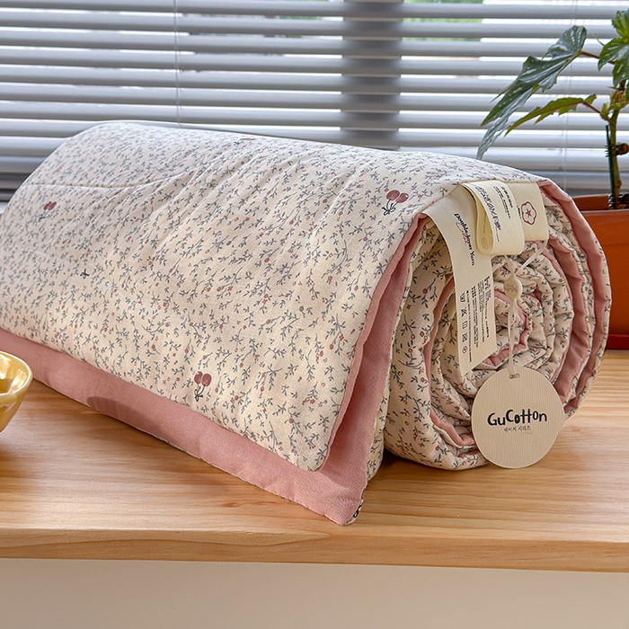 91家纺网 家纺一手货源 找家纺 老帅的工厂店 2026新款A类全棉双层纱大豆纤维夏被 樱枝