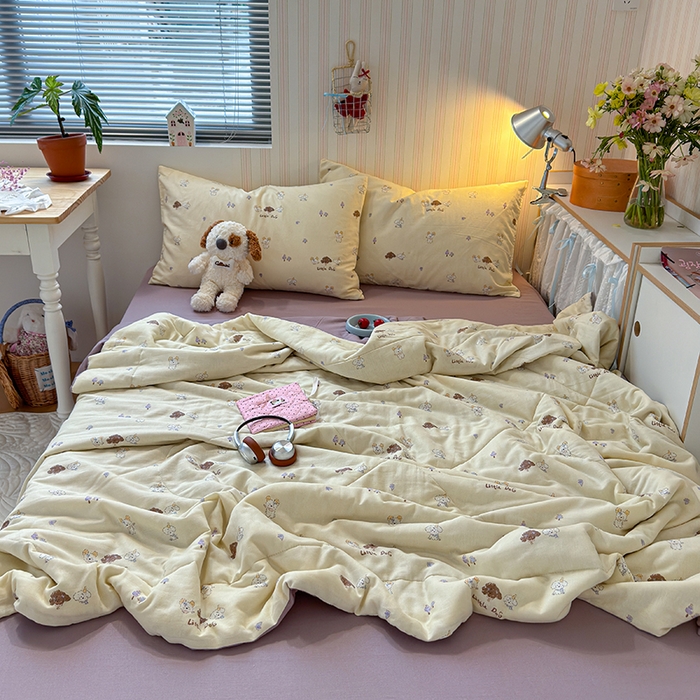 91家纺网 家纺一手货源 找家纺 老帅的工厂店 2026新款A类全棉双层纱大豆纤维夏被 紫林汪崽