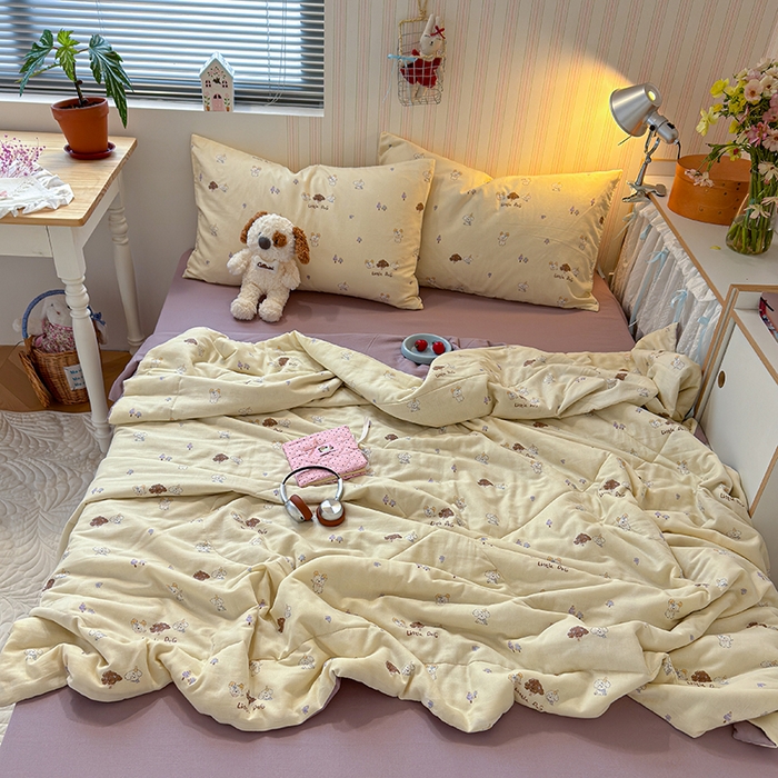 91家纺网 家纺一手货源 找家纺 老帅的工厂店 2026新款A类全棉双层纱大豆纤维夏被 紫林汪崽