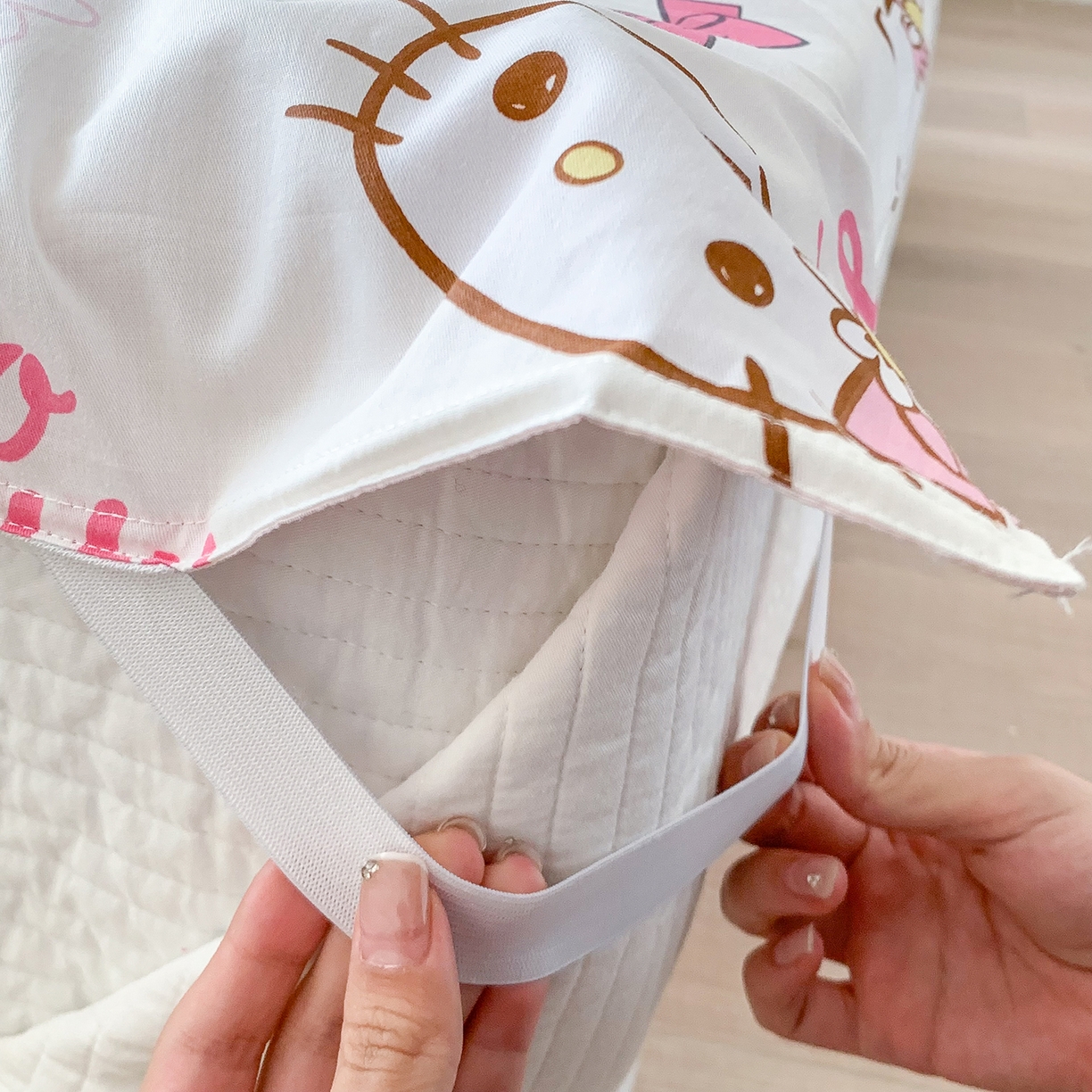 91家纺网 家纺一手货源 找家纺 玉元坊 2026新款三丽鸥正版授权儿童卡通全棉纯棉旅行隔脏睡袋火车出行睡袋 雏菊kt