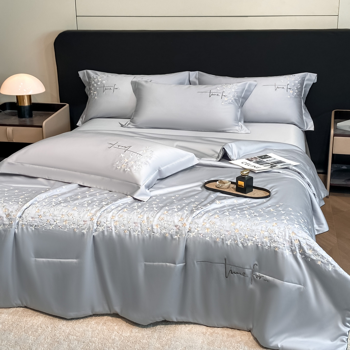 91家纺网 家纺一手货源 找家纺 新方向 2026新款刺绣A类20%蚕丝天丝棉夏被夏凉被空调被四件套-星耀 星耀-朦胧灰