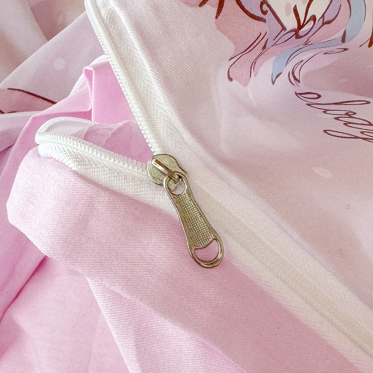 91家纺网 家纺一手货源 找家纺 玉元坊 2026新款三丽鸥正版库洛米美乐蒂凯蒂猫全棉纯棉0.9m学生宿舍床三件套基础款 小兔美乐蒂