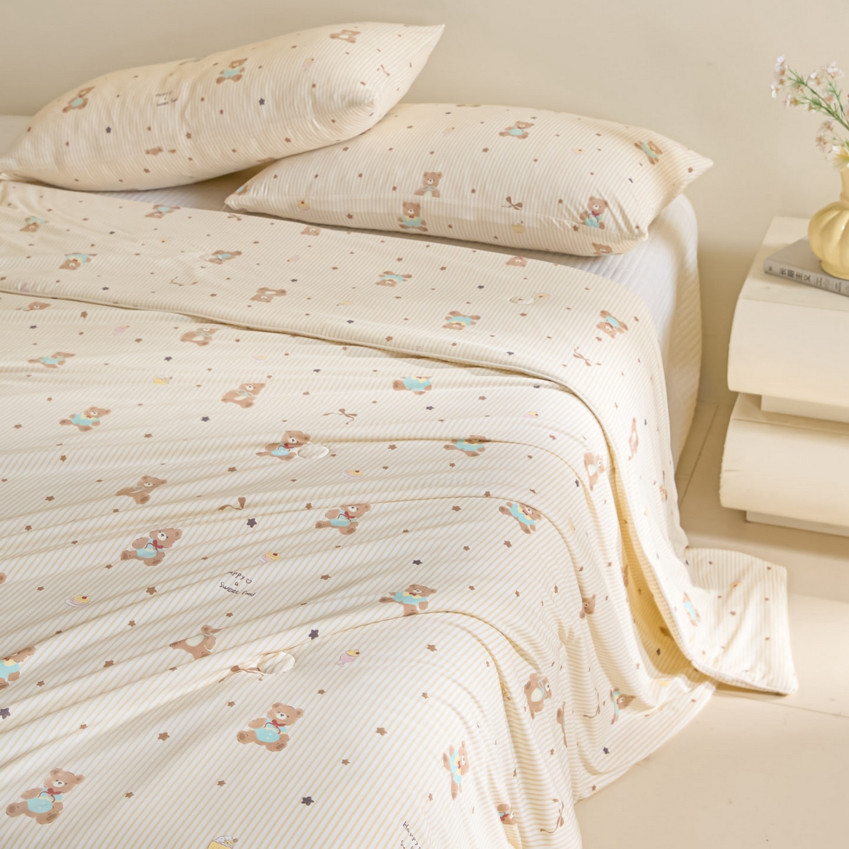 91家纺网 家纺一手货源 找家纺 一加一 2026新款A类凉感冰皮印花冰蚕被夏被夏凉被空调被 条纹芝士熊