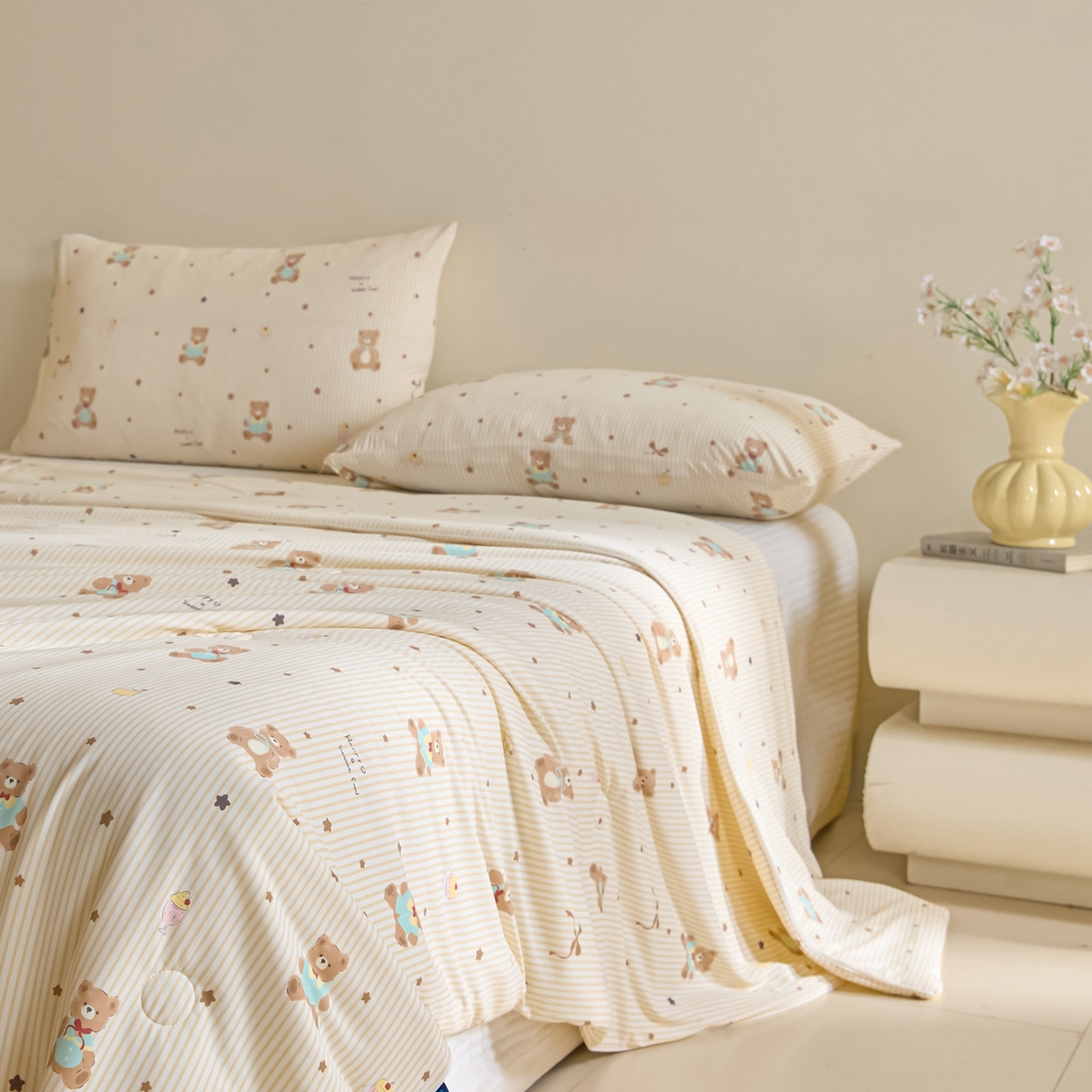 91家纺网 家纺一手货源 找家纺 一加一 2026新款A类凉感冰皮印花冰蚕被夏被夏凉被空调被 条纹芝士熊