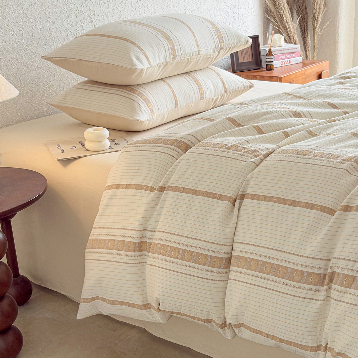 91家纺网 家纺一手货源 找家纺 贝尔 2026新款全棉色织提花双层纱单被套 法颂