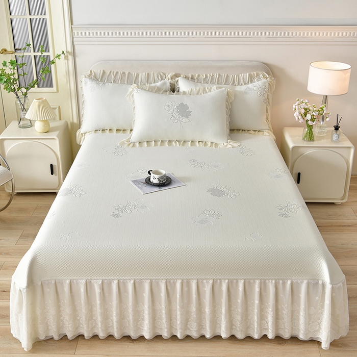 91家纺网 家纺一手货源 找家纺 绒耀家纺 直播新款加厚复合冰豆豆PE高分子凉感丝双面提花凉席三件套双层花边（控价最低139起） 静庭玫瑰-白