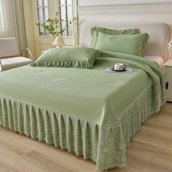 91家纺网 家纺一手货源 找家纺 绒耀家纺 直播新款加厚复合冰豆豆PE高分子凉感丝双面提花凉席三件套双层花边（控价最低139起） 静庭玫瑰-绿