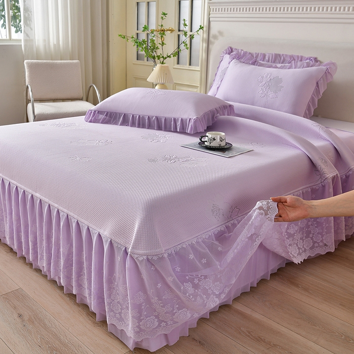 91家纺网 家纺一手货源 找家纺 绒耀家纺 直播新款加厚复合冰豆豆PE高分子凉感丝双面提花凉席三件套双层花边（控价最低139起） 静庭玫瑰-紫