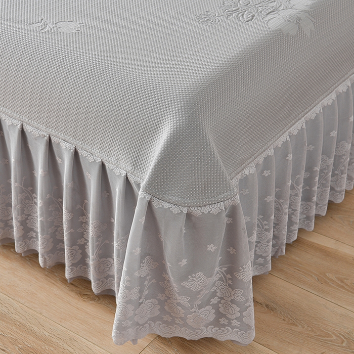 91家纺网 家纺一手货源 找家纺 绒耀家纺 直播新款加厚复合冰豆豆PE高分子凉感丝双面提花凉席三件套双层花边（控价最低139起） 静庭玫瑰-灰