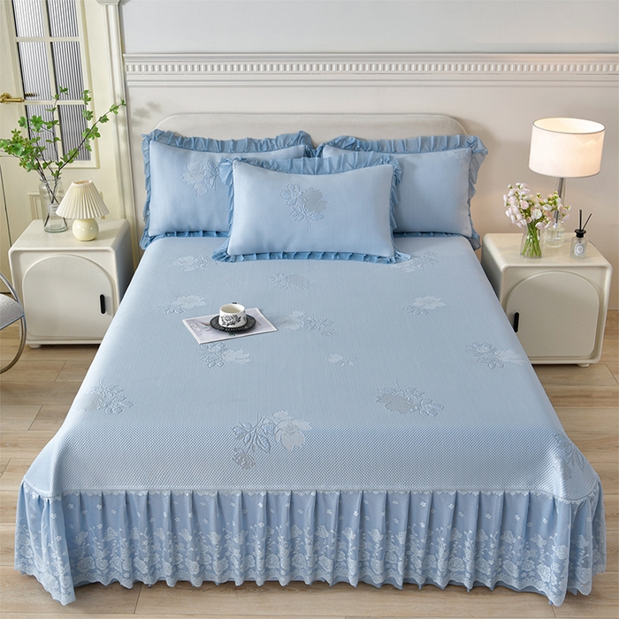 91家纺网 家纺一手货源 找家纺 绒耀家纺 直播新款加厚复合冰豆豆PE高分子凉感丝双面提花凉席三件套双层花边（控价最低139起） 静庭玫瑰-蓝