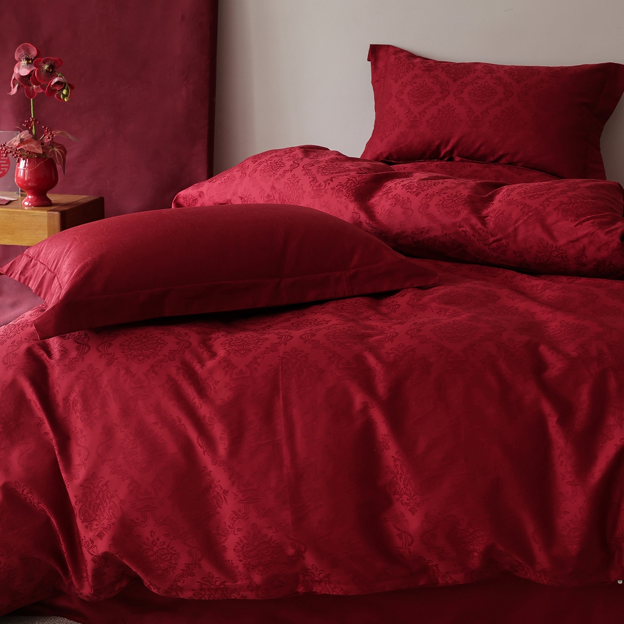 91家纺网 家纺一手货源 找家纺 （总）ONE TWO ONE 121 2026新款全棉100s长绒棉纯棉50支床上用品结婚大红色婚庆四件套提花浪漫礼遇