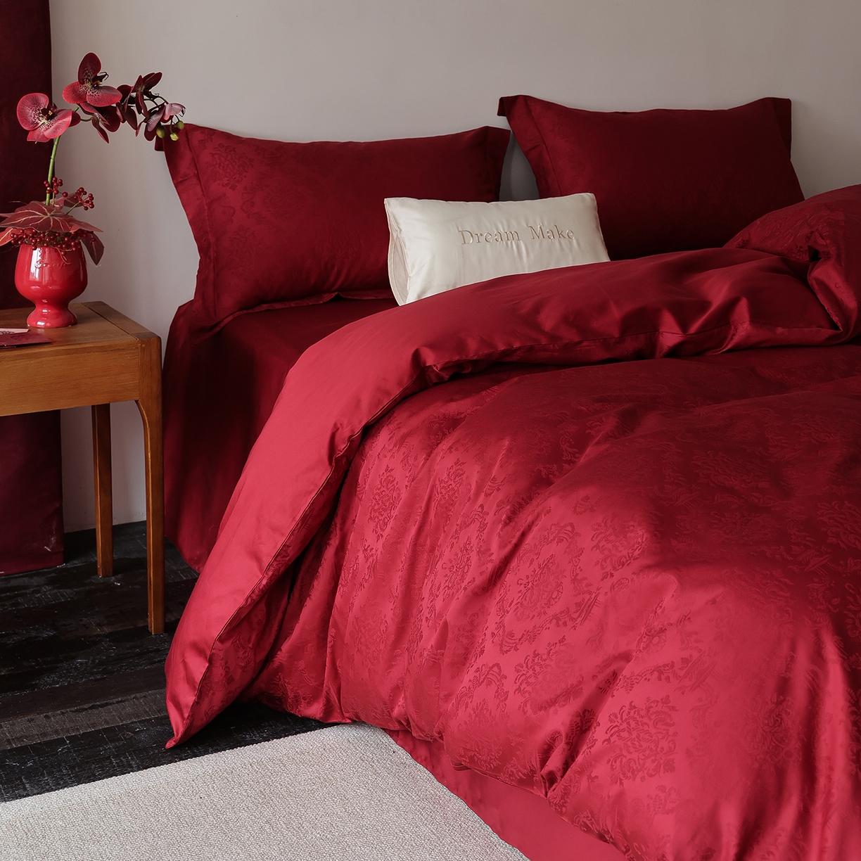 91家纺网 家纺一手货源 找家纺 （总）ONE TWO ONE 121 2026新款全棉100s长绒棉纯棉50支床上用品结婚大红色婚庆四件套提花浪漫礼遇