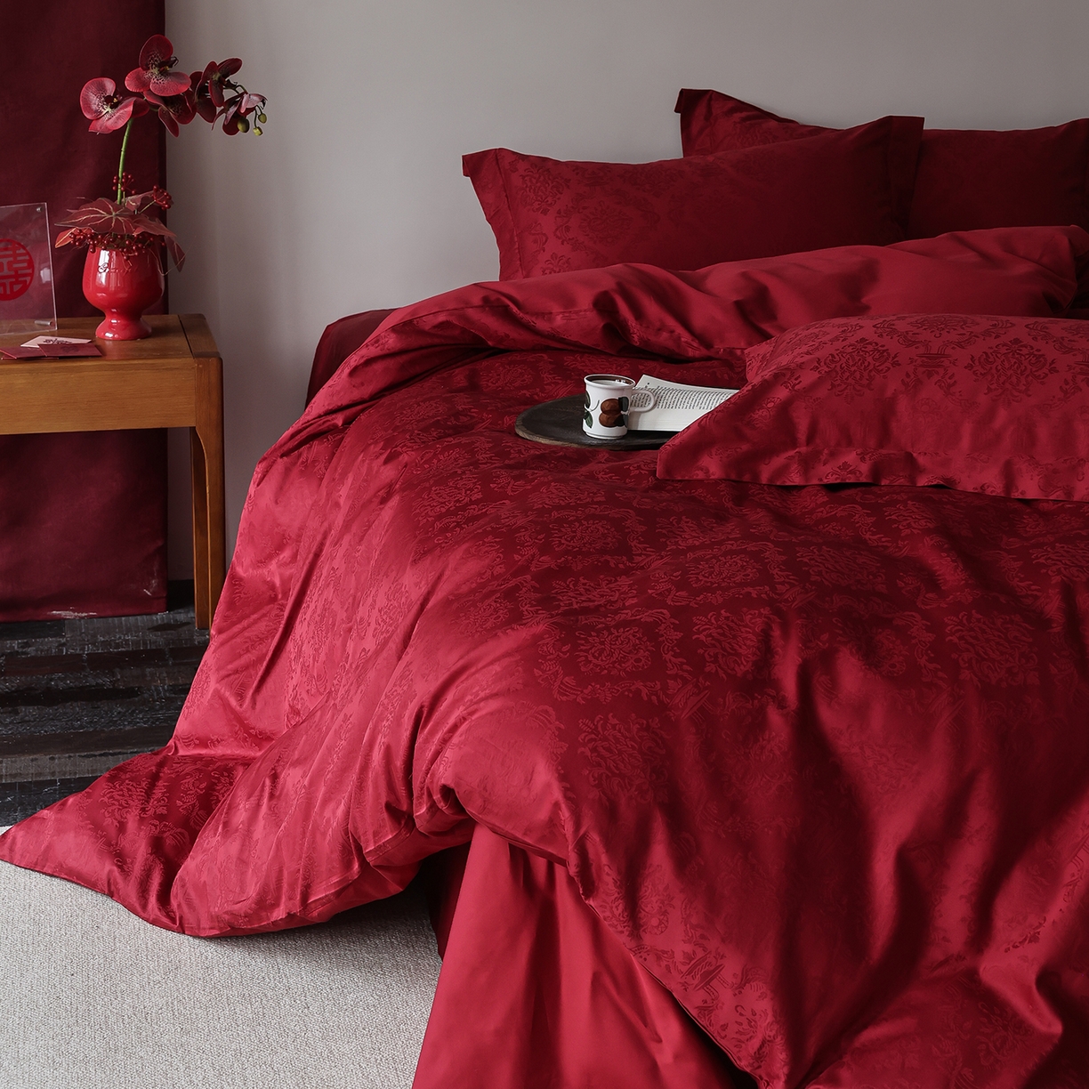 91家纺网 家纺一手货源 找家纺 （总）ONE TWO ONE 121 2026新款全棉100s长绒棉纯棉50支床上用品结婚大红色婚庆四件套提花浪漫礼遇