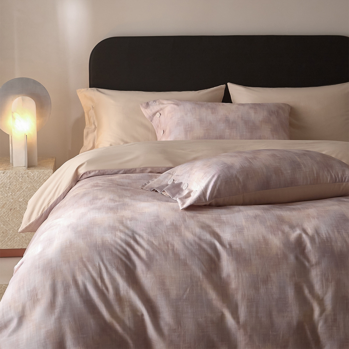 91家纺网 家纺一手货源 找家纺 ONE TWO ONE 121 2026新款100s50支长绒棉纯棉全棉床上用品数码印花四件套纽扣款-墨染江南 墨染江南-粉