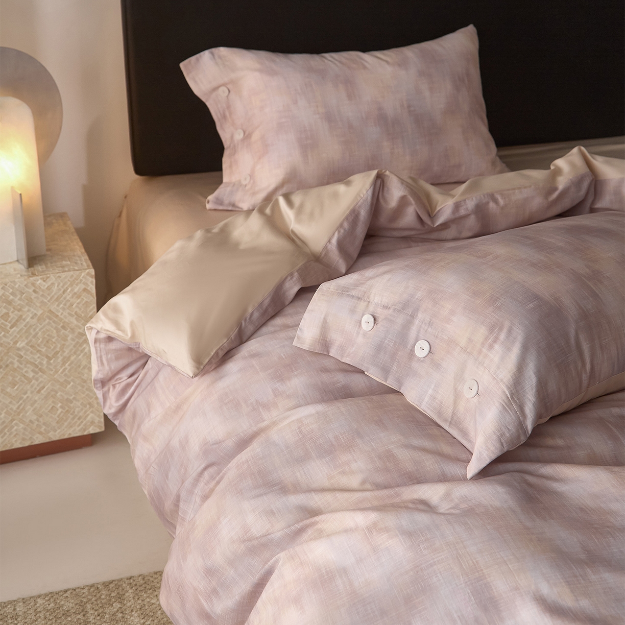 91家纺网 家纺一手货源 找家纺 ONE TWO ONE 121 2026新款100s50支长绒棉纯棉全棉床上用品数码印花四件套纽扣款-墨染江南 墨染江南-粉