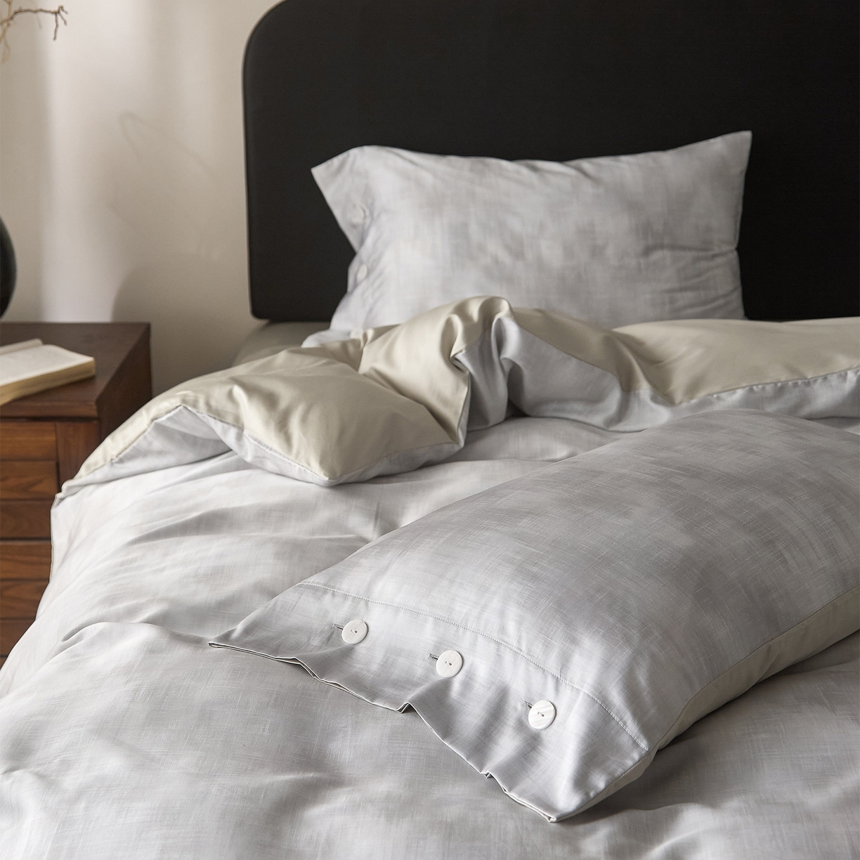 91家纺网 家纺一手货源 找家纺 ONE TWO ONE 121 2026新款100s50支长绒棉纯棉全棉床上用品数码印花四件套纽扣款-墨染江南 墨染江南-灰