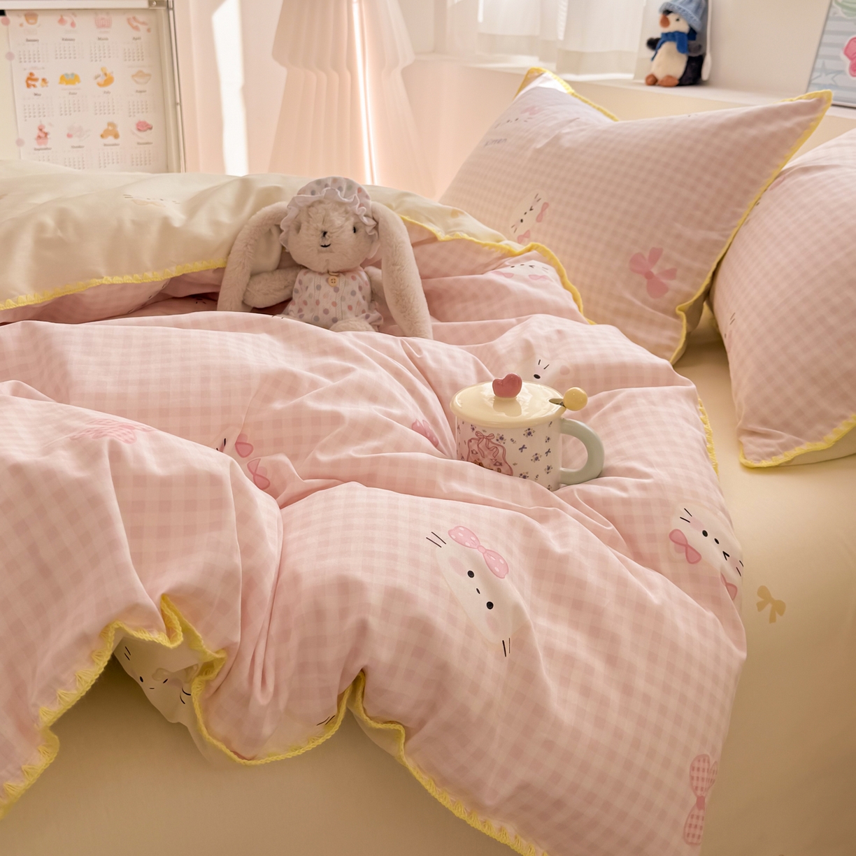 91家纺网 家纺一手货源 找家纺 女子家纺 2026新款贝壳边三角针12868全棉纯棉四件套 粉格日记