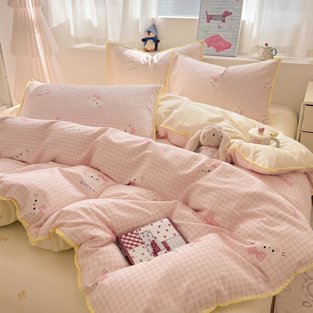 91家纺网 家纺一手货源 找家纺 女子家纺 2026新款贝壳边三角针12868全棉纯棉四件套 粉格日记