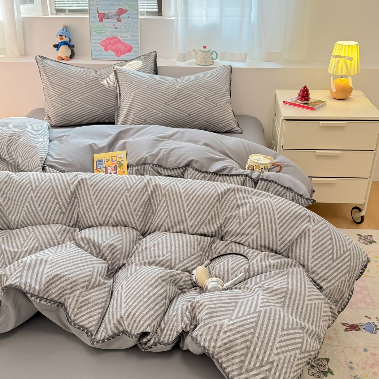 91家纺网 家纺一手货源 找家纺 女子家纺 2026新款贝壳边三角针12868全棉纯棉四件套 编织灰条-灰