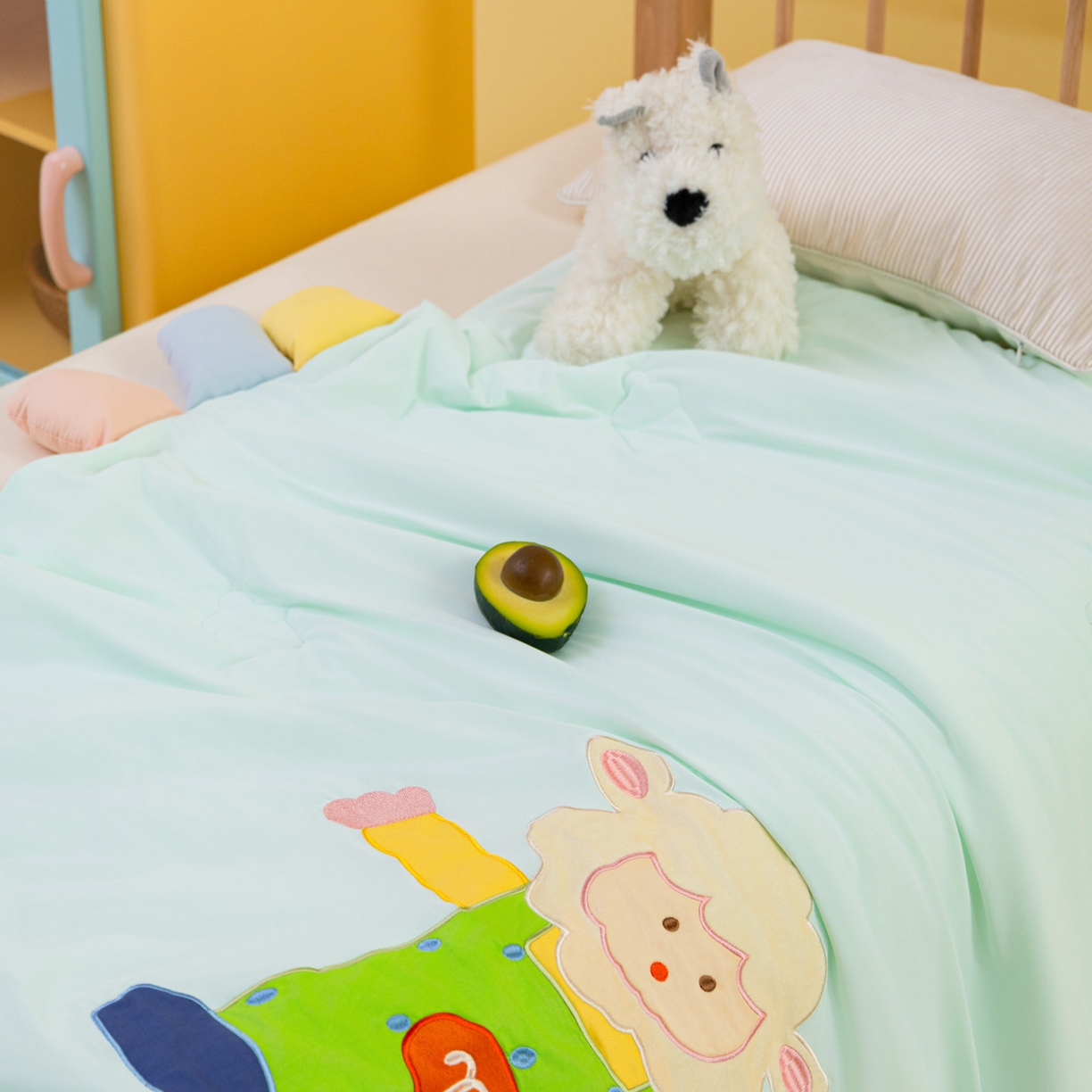 91家纺网 家纺一手货源 找家纺 喜多兔儿童家纺 2026新款小蜜糖系列凉感小冰皮夏被（静物图） 绿色甜爽小羊儿