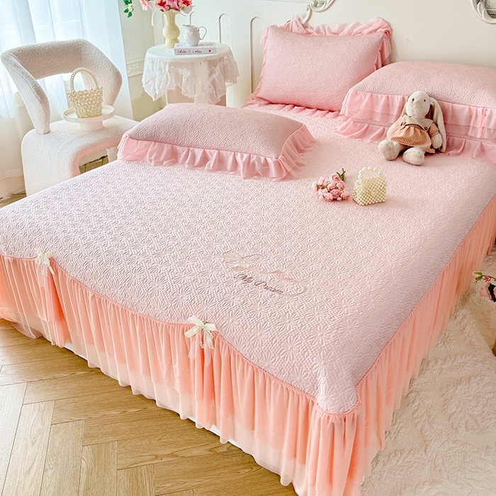 91家纺网 家纺一手货源 找家纺 苏米娜家纺SUMINA 2026新款PE高分子弯边工艺双层花边床裙款凉席三件套-梦幻 梦幻-粉黛