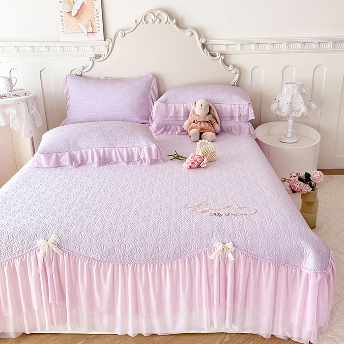 91家纺网 家纺一手货源 找家纺 （总）苏米娜家纺SUMINA 2026新款PE高分子弯边工艺双层花边床裙款凉席三件套-梦幻