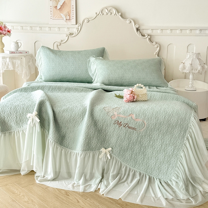 91家纺网 家纺一手货源 找家纺 苏米娜家纺SUMINA 2026新款PE高分子弯边工艺双层花边床裙款凉席三件套-梦幻 梦幻-清新绿