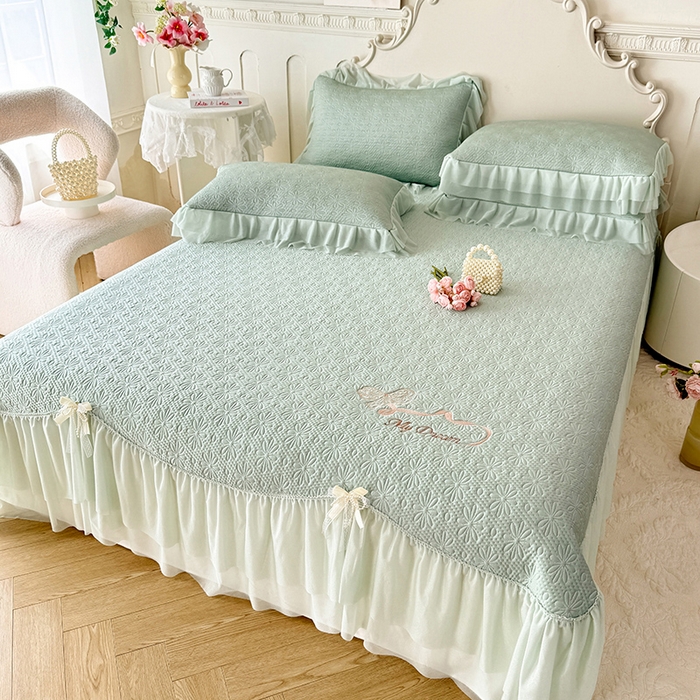 91家纺网 家纺一手货源 找家纺 苏米娜家纺SUMINA 2026新款PE高分子弯边工艺双层花边床裙款凉席三件套-梦幻 梦幻-清新绿