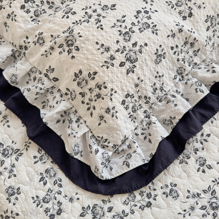 91家纺网 家纺一手货源 找家纺 雅眠居 2026直播爆款泡芙双层纱蕾丝花边被套款床盖款四件套 墨染