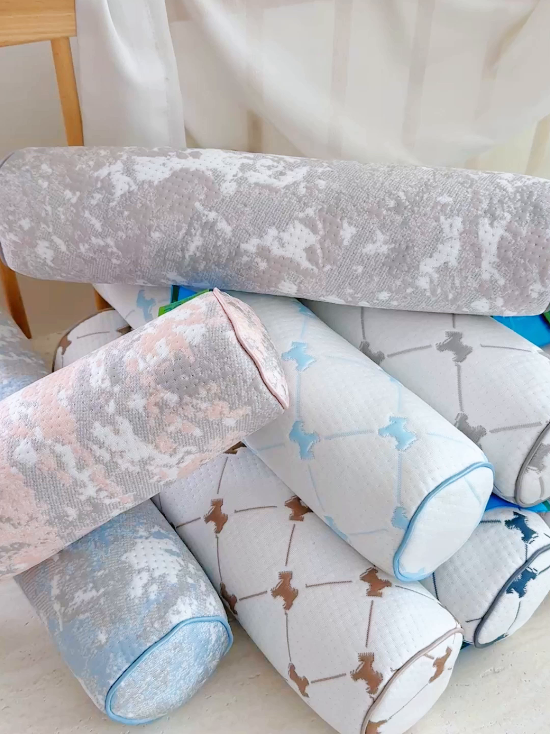 91家纺网 家纺一手货源 找家纺 （总）仁宇枕业 2026新款马上有钱圆形糖果护腰护颈枕腰枕头枕夏凉枕头枕芯