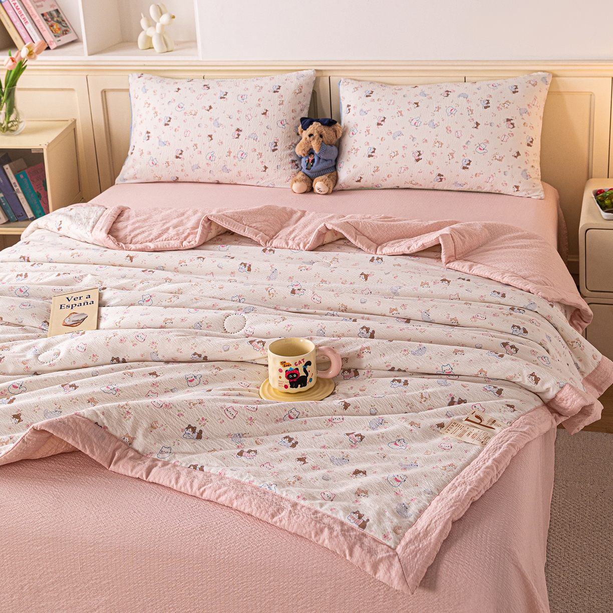 91家纺网 家纺一手货源 找家纺 几禾 2026新款A类云感双层纱夏被木棉皱皱纱棉花被小清新印花夏被夏凉被费尔岛空调被 奔跑猫