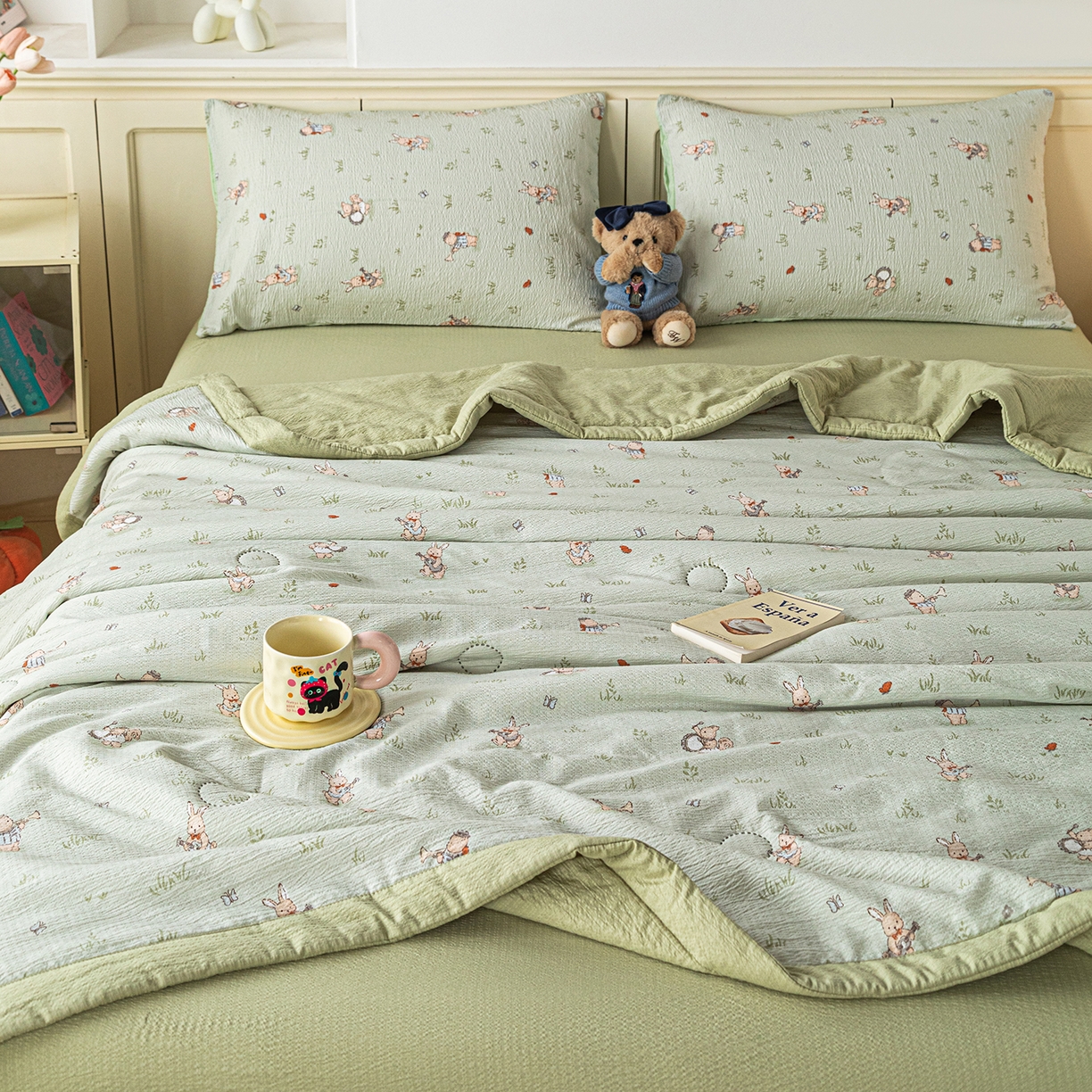 91家纺网 家纺一手货源 找家纺 几禾 2026新款A类云感双层纱夏被木棉皱皱纱棉花被小清新印花夏被夏凉被费尔岛空调被 兔子乐队